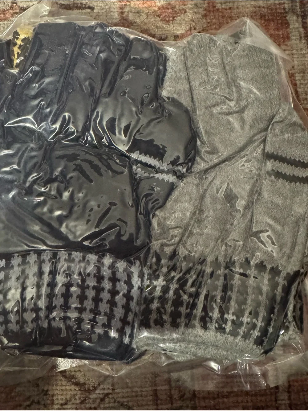 Kids Knit Touchscreen Gloves in Black, Tan, Gray & Blue Ages 5-12